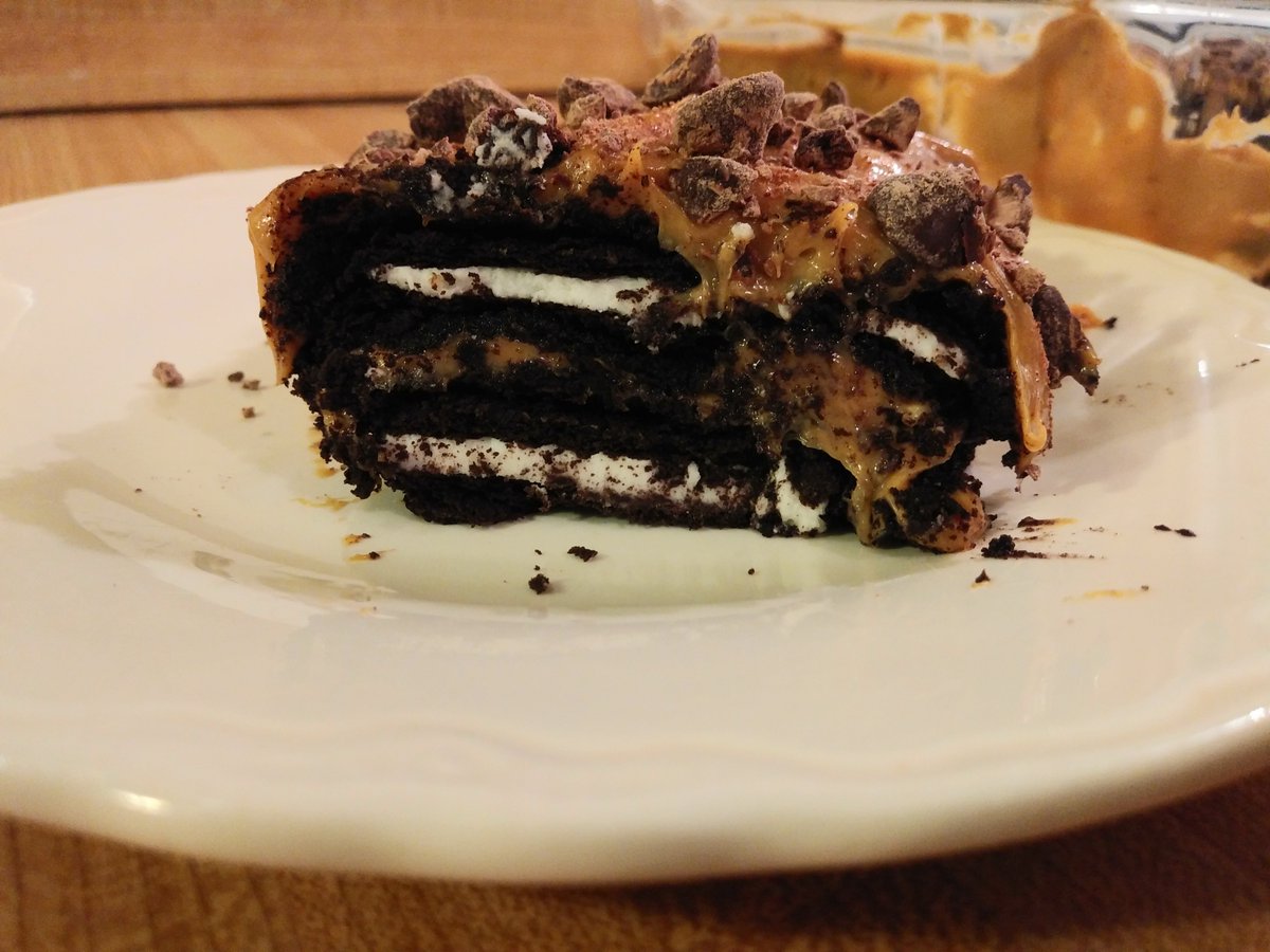 #NationalOREODay Chocotorta is a no-bake chocolate cake from Argentina made with chocolate cookies such as Oreos. Recipe coming to my YouTube channel, so please subscribe!

youtube.com/parnellthechef

#OREODay #OREO #cookie #cookies #foodie #foodblog #WednesdayMotivation #Argentina