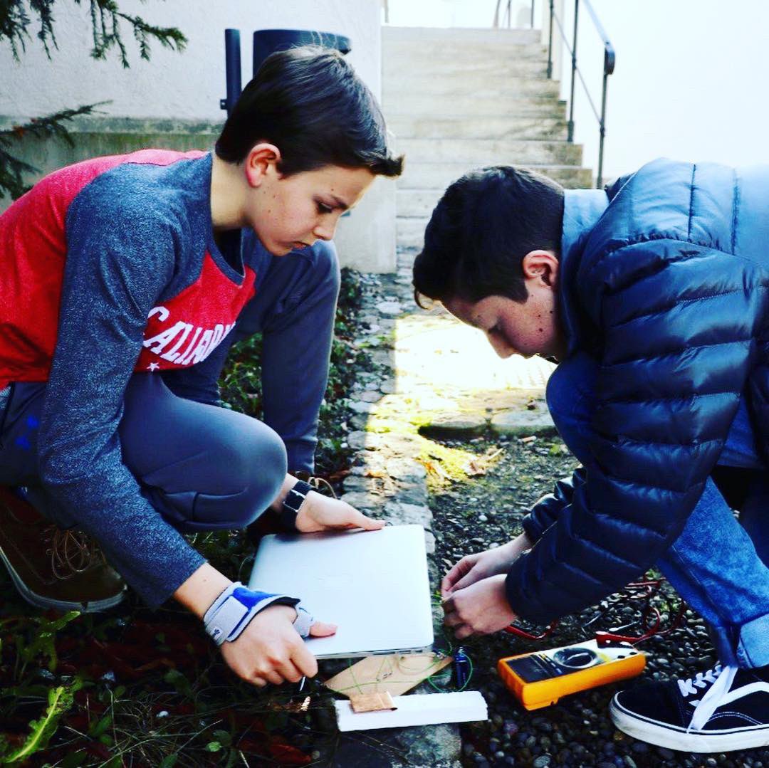 ISZL's tweet photo. A group of Middle School students did an amazing job in the Swiss Young Naturalists Tournament at ETH in Zurich over the weekend. They presented thoughtful solutions to the scientific problems assigned with 4 of our teams in the top 10 - congratulations! #SYNT #youngscientists https://t.co/l09jTuhMsj
