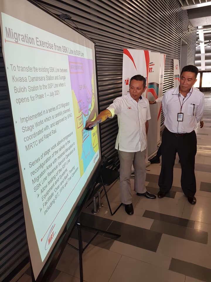 MRTMalaysia's tweet photo. A media conference was organised by MRT Corp and @MyRapidKL to address the continuation of migration works to transfer the existing #SBKLine to @SSPLine which will be carried out this Saturday 9 March 2019 until Sunday 10 March 2019.

https://t.co/RzWxMVFq4u https://t.co/r1YfAdf9bB