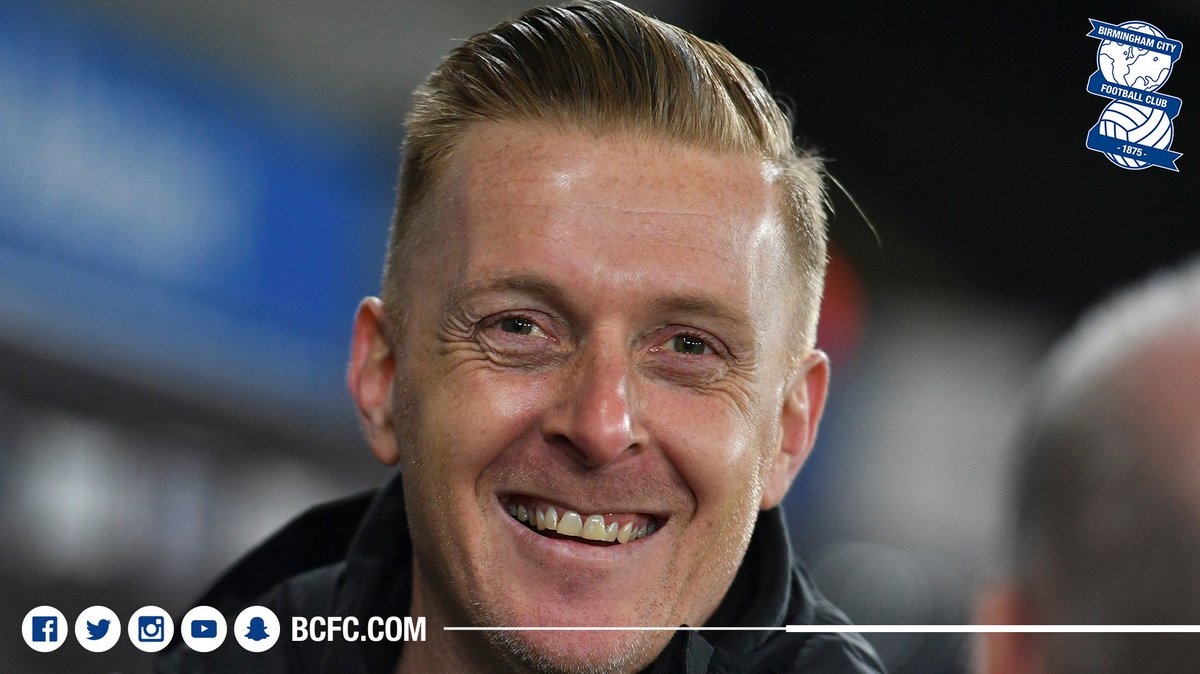 BCFC's tweet photo. 🎁🎉 @GarryMonk is all smiles on his Birthday...

Happy 4️⃣0️⃣th Gaffer!

#KeepRightOn. 💙

🎉🎁 #BCFC https://t.co/W1cC8hMPwa