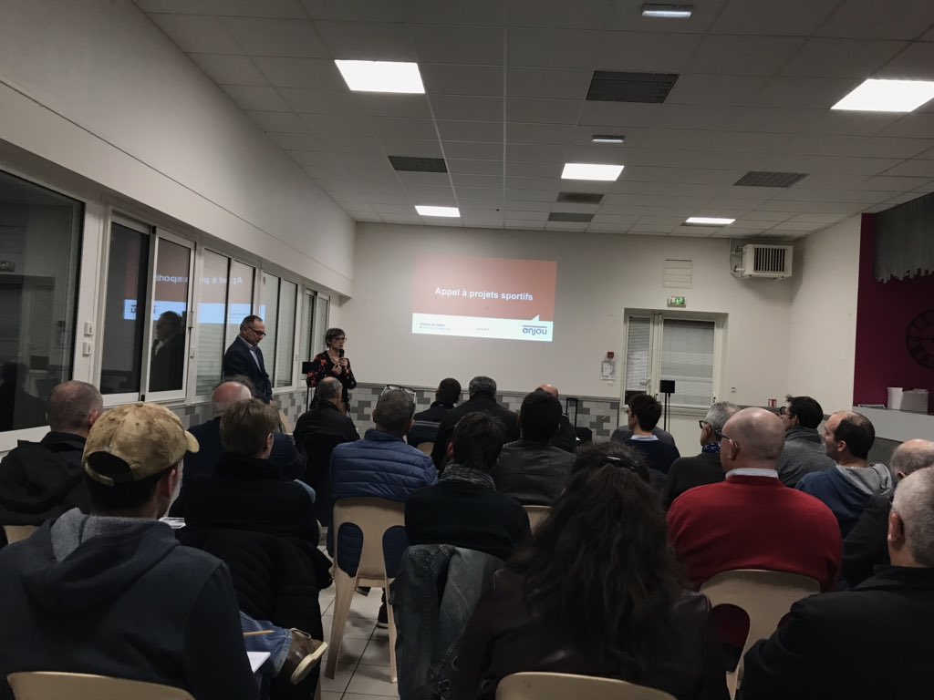 <a href="/GillesPiton/">PITON Gilles</a> <a href="/AlineBRAY49/">Aline BRAY</a> ont accueilli clubs sportifs canton La Pommeraye. Présentation appels à projets sport <a href="/Maine_et_Loire/">Département Maine-et-Loire</a>. Pr 1 partenariat durable, projet d’activité sportive innovante. Valeurs du sport, engagement, santé, lien social. Infos maine-et-loire.fr