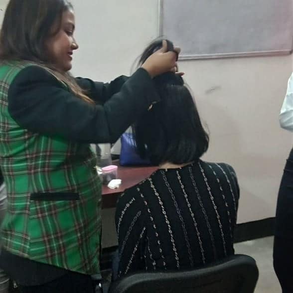 BirdInstitute's tweet photo. @BirdInstitute's mentor Juri Saikia with her students at the #Guwahati center💅💄💇

📌 For admission and other info, visit - https://t.co/F8ce4Xv4Wy
📞 (91) 81348 60569 / (91) 75780 13817 https://t.co/Y9fCORbTSv