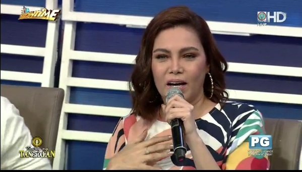 reginesbejiran's tweet photo. Happiness always lalo't nakikita ko ang ngiti ng aking fave hurado, atehhh @kbrosas ❤ sa #TawagngTanghalan Nakakatuwang magbigay ng comments!!! Enjoy lang sa @itsShowtimeNa #ShowtimeBidaFun https://t.co/eKBF6POJi3
