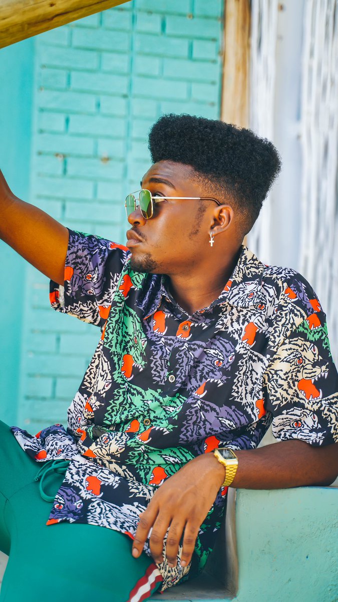 OK! Alright! <a href="/iam_ph/">EKSE PH 🗣Awu Faki Volume boi</a> and <a href="/rouge_rapper/">Rouge</a> told me to tell you that SOMETHINGS ABOUT TO GO DOWN 🌻. #GoDown music video coming soon. Yall ready? 📸 <a href="/capturecrew_/">Capture Crew</a>