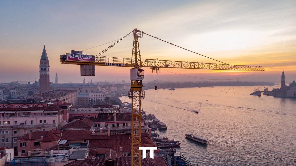 SettenGenesio's tweet photo. sunsrise in Venice! https://t.co/mwTf7BuAjT
