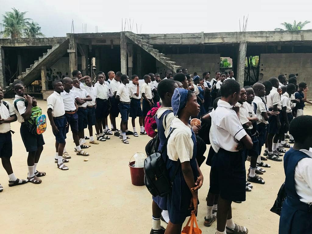 hdi4nigeria's tweet photo. This morning we visited Kadara Junior High school to speak to the students on the important of family bonding and edify values. #AssemblyTalk https://t.co/8pMOZe5Q3I