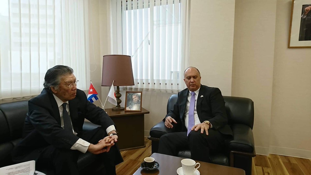 cmphcuba's tweet photo. Fructífero encuentro con presidente Conferencia Económica #Japon-#Cuba, Sr. Tomoyoshi Kondo. A lo largo casi 45 años, la #CEJC ha hecho aportes muy relevantes al desarrollo de nuestros vínculos económicos bilaterales.  #SomosCuba https://t.co/3jItWg3UpS