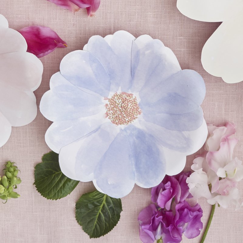 Welcome in spring with stunning floral-styled celebrations! Perfect for Easter picnics at the park, or simply stunning spring garden parties!

Browse the rest of our new Easter items here! - ow.ly/UfJD30nVAyK 
#easterparty