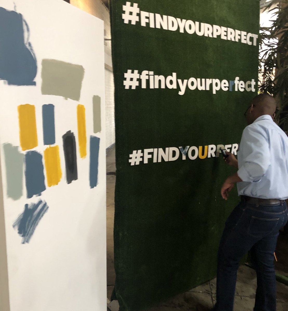 DuluxSA's tweet photo. With the #RollerTester you can test out colours before you decide on the paint colour you want. #FindYourPerfect https://t.co/jb8yYWOBsm