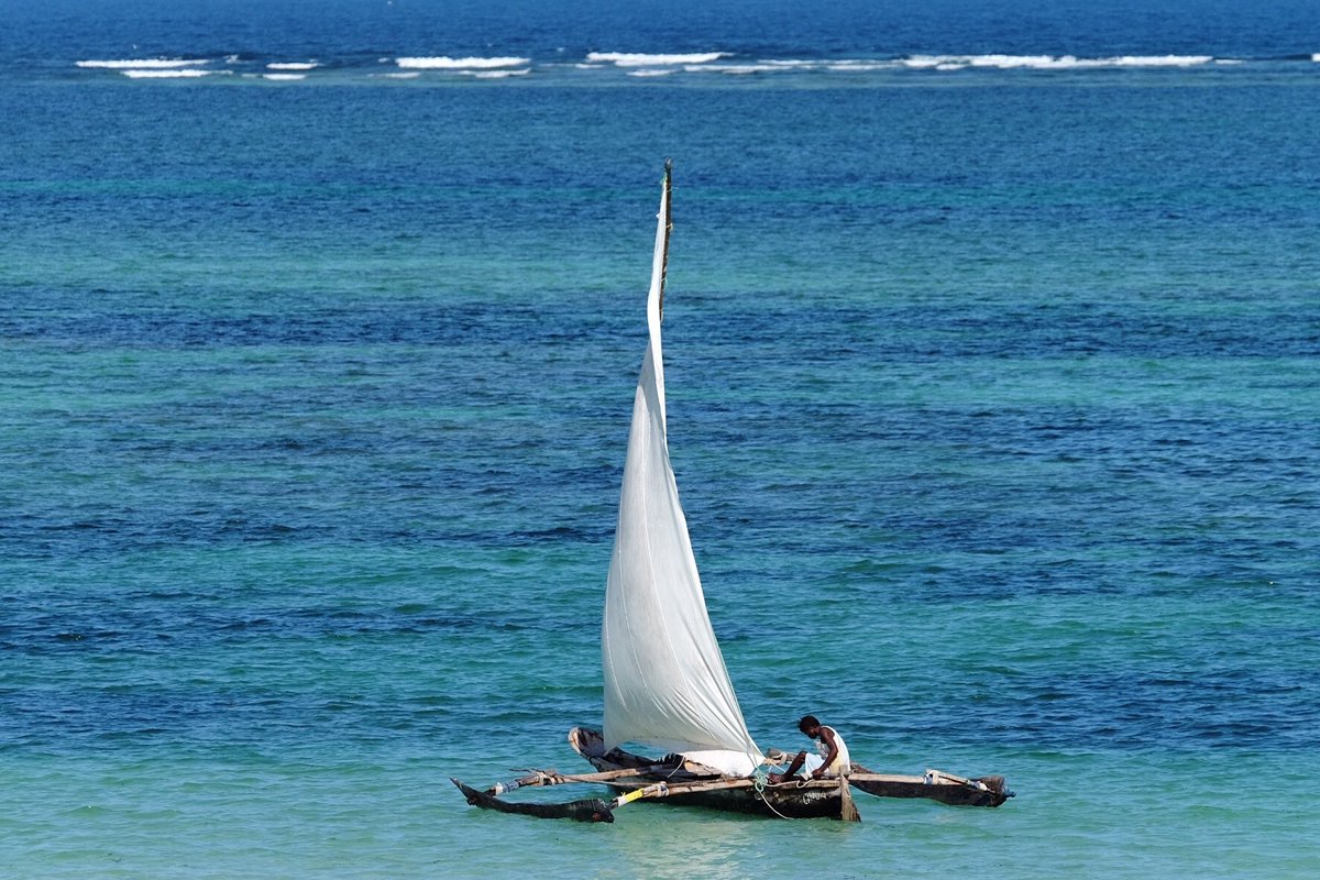 Diani Beach has won the best beach destination  a record 5 times consecutively &amp; it's the 6th time we wrap this once and for all. Vote for Diani as Africa's best beach destination here 👇👇
worldtravelawards.com/award-africas-…