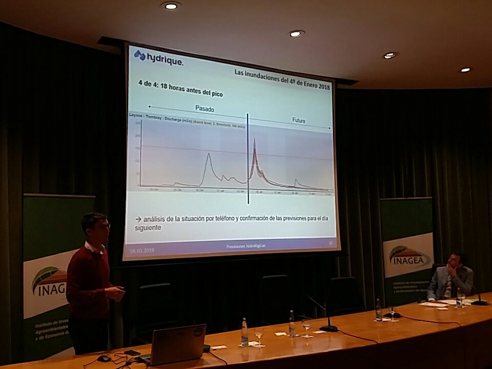 Medgeorisk's tweet photo. Modelització hidrològica per preveure la magnitud de les inundacions.
#floods #inundacions https://t.co/V6PNQxofOF