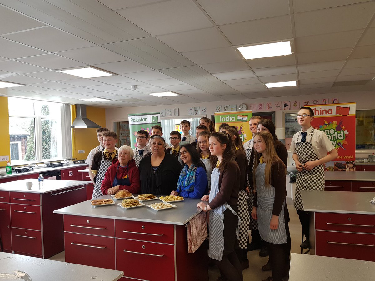 ruthiemonty's tweet photo. Huge thanks to @ArtsEkta for their cultural pancake day cookery class. Our #amazingthespace Ballycastle pupils had the opportunity to present their cultural pancakes to local primary school pupils. @cooperationirl https://t.co/MjFgNjkYKc