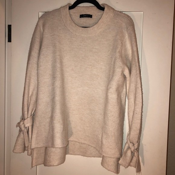 Misslively's tweet photo. So good I had to share! Check out all the items I'm loving on @Poshmarkapp #poshmark #fashion #style #shopmycloset #freepeople #zara #anthropologie: https://t.co/l7GfeQiTlL https://t.co/nT7onQ3hGr