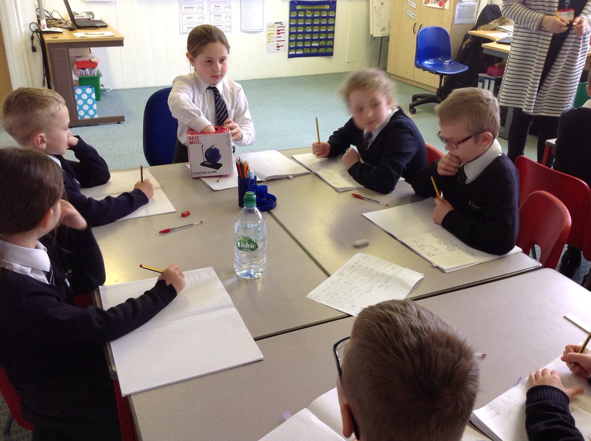 ConnorD_Academy's tweet image. Times Table Tombola! A fun way to answer your times tables - game made by a very creative year 4 pupil! #maths #timestable #MultiplicationTableCheck #year4