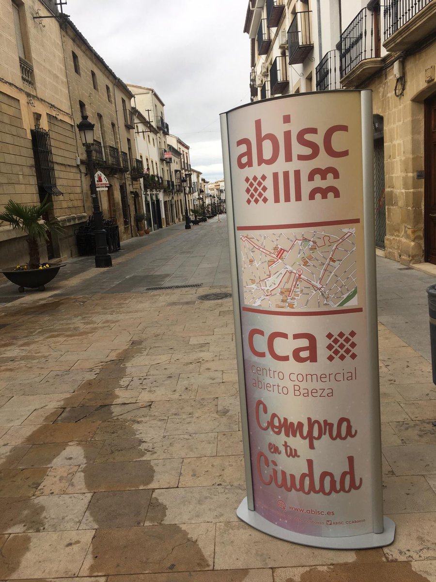 ABISC_CCABaeza's tweet photo. #Buenosdías! Al mal tiempo 🌧, compra en tu #ComercioLocal ☀️🛍😜
@ABISC_CCABaeza continúa promocionando el comercio de proximidad con diferentes tótems y monolitos repartidos por #Baeza. En ellos, aparecen todos los asociados de #Abisc, así como publicidad del #CCA baezano. https://t.co/Oy9iL7oUuo