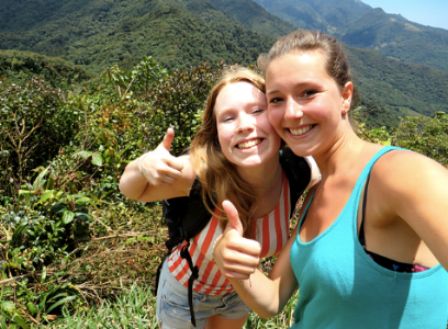 Kris Kremers et Lisanne sont deux étudiantes Néerlandaises qui ont décidé de se faire une petite expédition au Panama, pour une randonnée en forêt.Forcément, puisqu'elles sont dans ce thread, vous vous doutez que cette randonnée ne s'est pas passée comme prévu (suite en dessous)