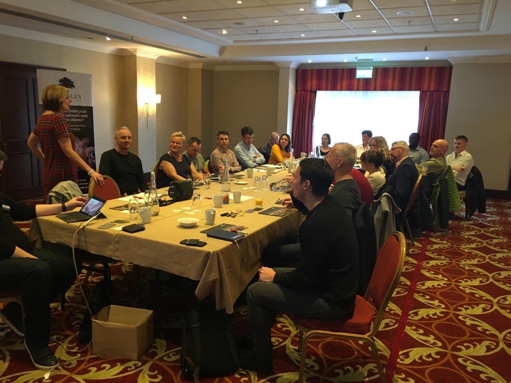 wblounge tweet picture