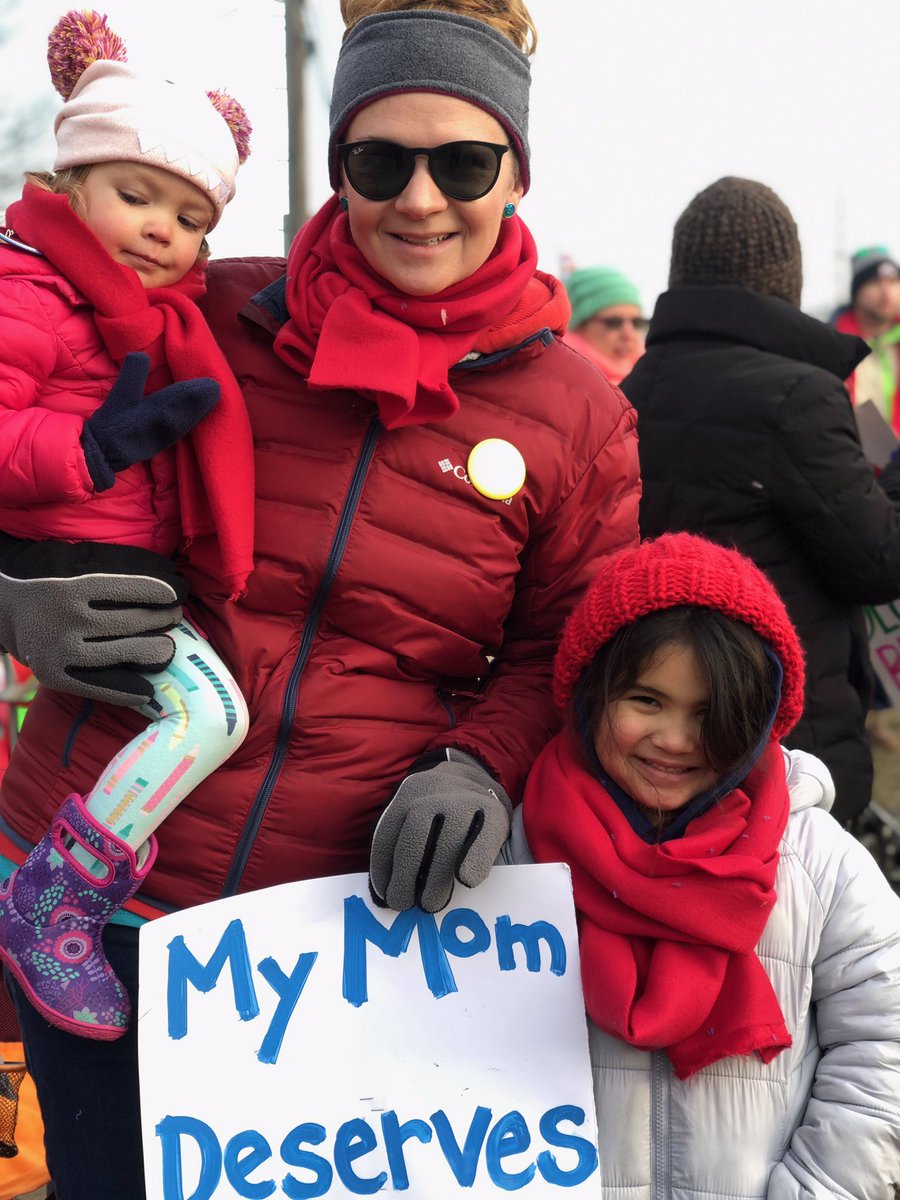 ClevelandACTS's tweet photo. Too cute, must negotiate @SummitAcademies #RedforEd #TeacherStrike #SummitAcademies https://t.co/UaLHs4rN9p