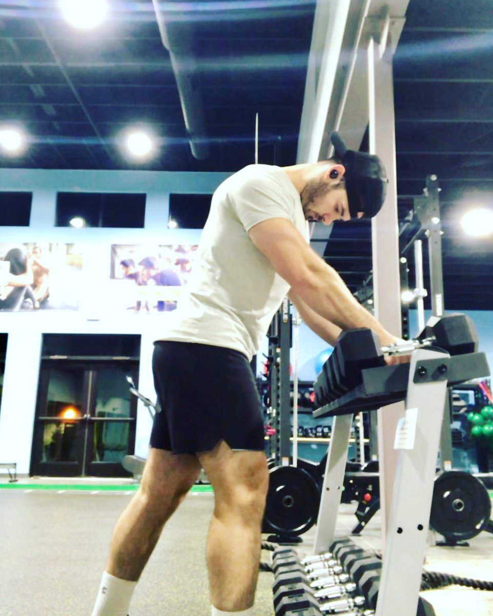 Libfit1's tweet photo. Be a champion, never give up on your goals and be the best you can be 👊🏻✊🏻🔥 #libfit1 #gymshark #lululemon #highsocks #weightlifting #gainzcity #killemwithkindness #alwaysbehumbleandkind #dreambig #feedthepositivedog #YES! #giveityourall 🔥 #beavisionary #bemotivation #belibfit https://t.co/9Df97zMnuH