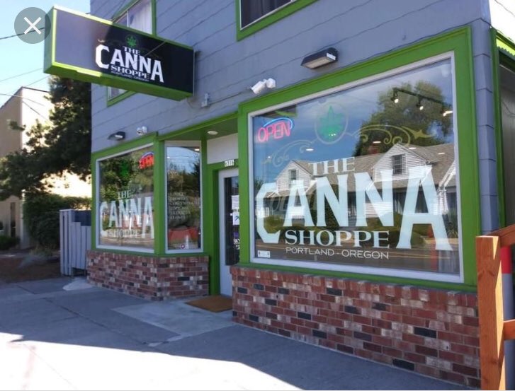 TokingBloint's tweet photo. Stop by and say HIGH #tokingblunts will be @thecannashoppe420 today (Friday feb 22) from 3-6. #tokingblunts #tokingblunt #tokingbloint #thetokeshops #tokingfarms #bestprerolls #blunts #preroll #bestpreroll #blunt #prerolls #blunttender https://t.co/Wl99B12lH5