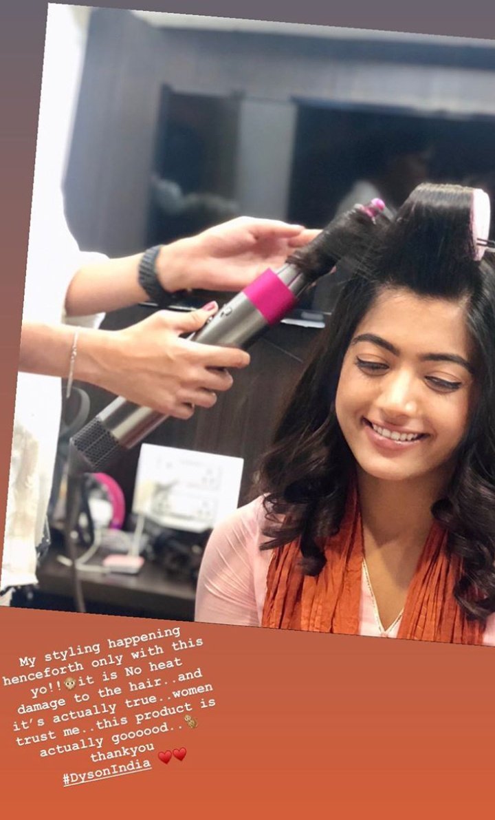 Rashmika Mandanna Trends On Twitter Hey Girls One Cute