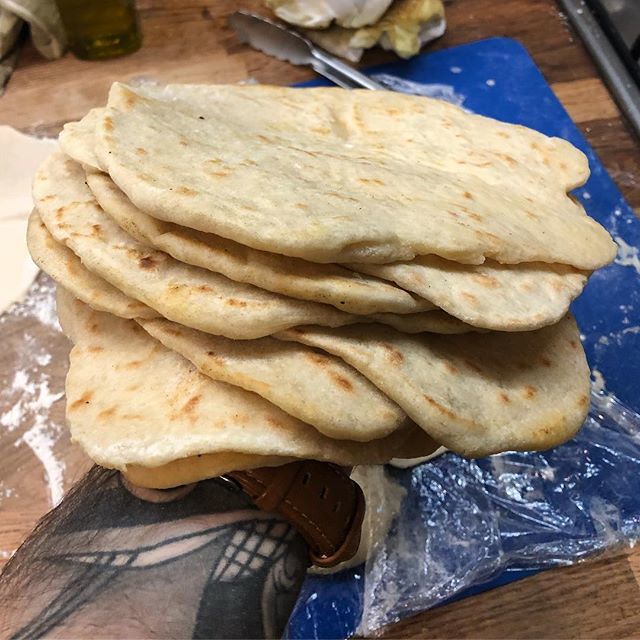 ericlukazewski's tweet image. There’s something romantic about fresh pita 🥰 ift.tt/2T6Spn4