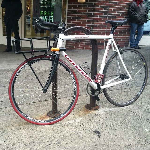 Custom Bike Show Now A Twitter Cannondale Ridecannondale Ny Nyc Newyork Bici Bike Bicycle Bikeporn Bicicleta Bicicletta Cykel Cycling