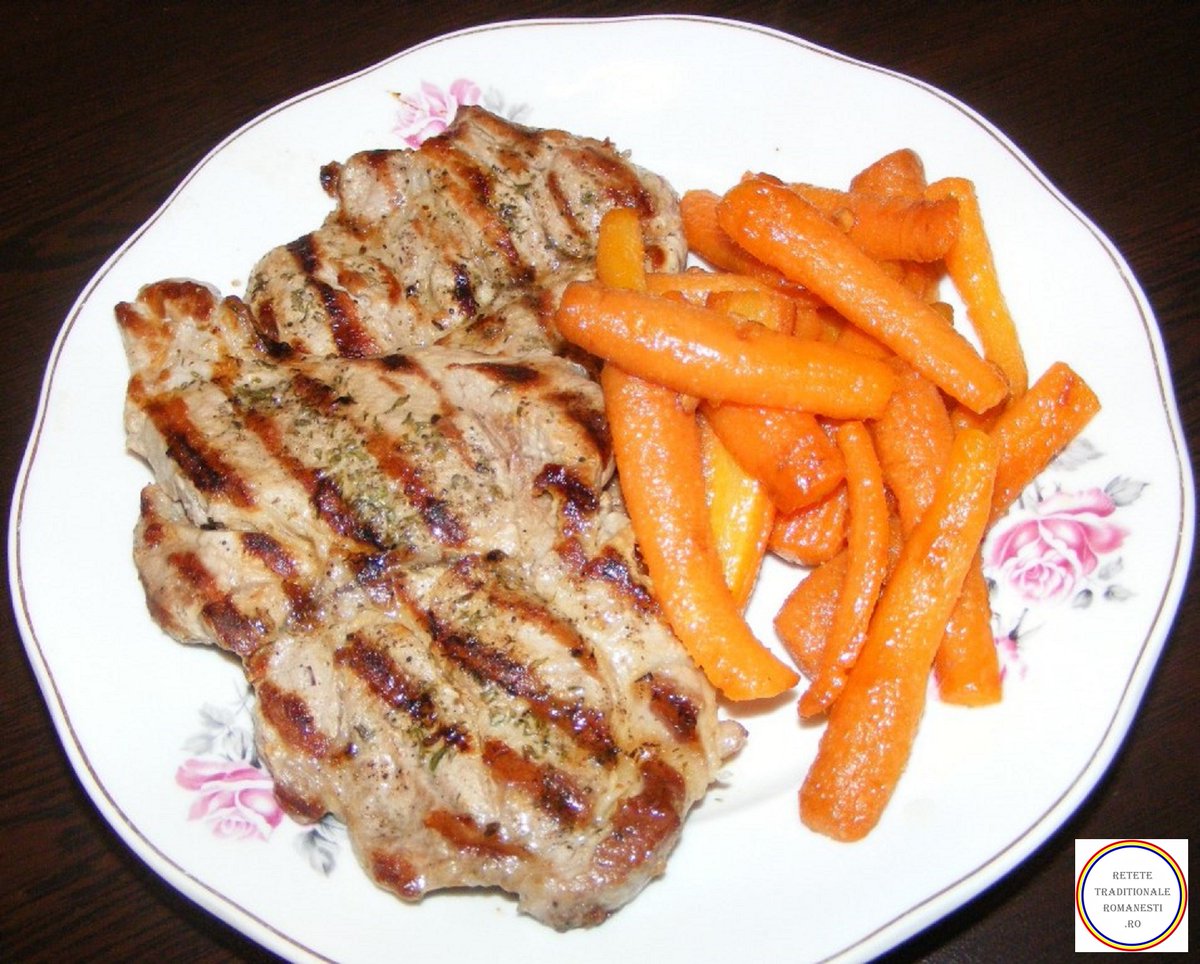 RoRetete's tweet photo. Gratar de porc cu morcovi sote
#recipe #food #cooking #grill #gratar #retete #mancare #sote #RoRetete #preparatedevis #retetetraditionaleromanesti
https://t.co/VrkXnyAjOf https://t.co/VacmuSGL1K