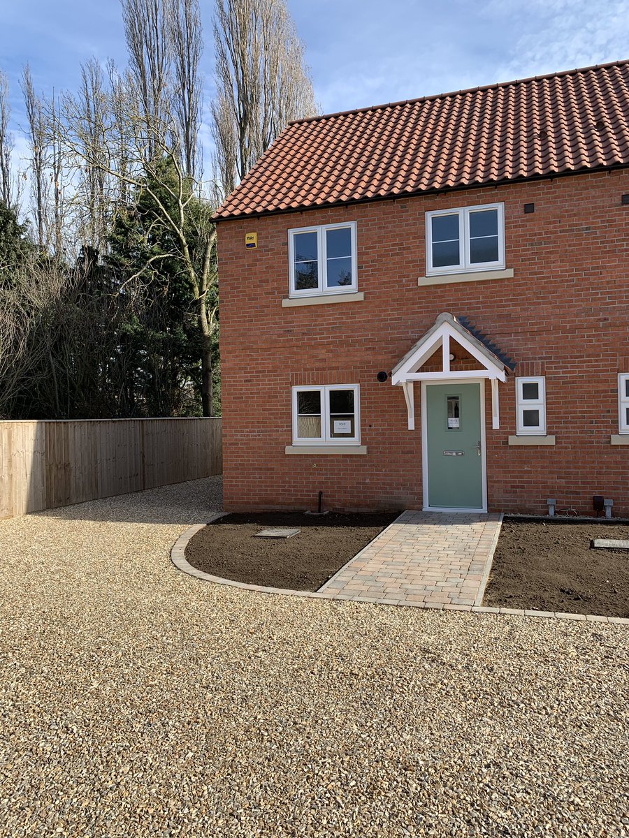 Susan Clarke tweet media