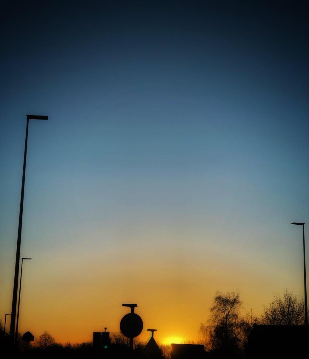 susankmann's tweet image. Blog Post - Our week in words and pictures. This week it&apos;s been about smiles, pets and sky light. You can read all about it here. How has your week been?
susankmann.com/2019/02/smiles… @ScotBloggers
#scotbloggers #sundayblogshare