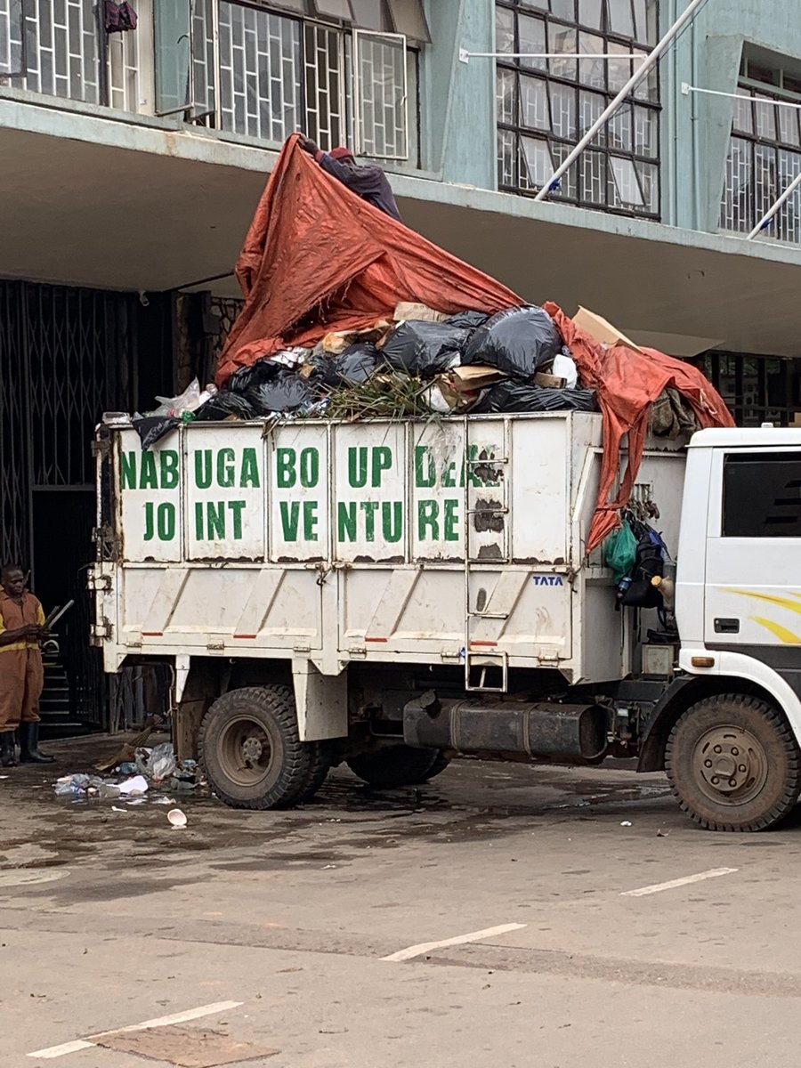 skaheru's tweet photo. There surely must be a lasting solution to this. These companies operate under a contract - concessions, I believe. They should have clear ToRs that would make #CleanUG possible @KCCAUG @KCCAED https://t.co/M274Bznx3y
