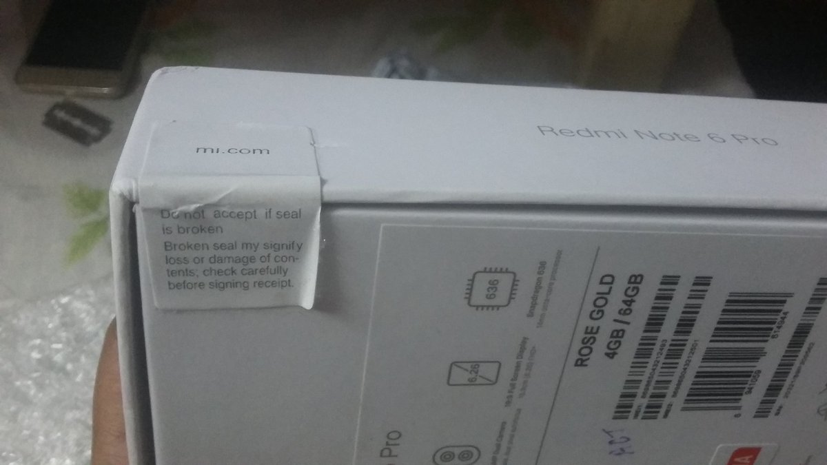 ShagufaZareen's tweet image. @amazonIN This is how you supposed to deliver a mobile with broken seal, tampered box and dirty screen and just in plastic bag. Worst delivery and worst packaging.
I just hope that the phone will work fine.
#worstpackaging 
#mi_note_6_pro 
#bad_service_amazon