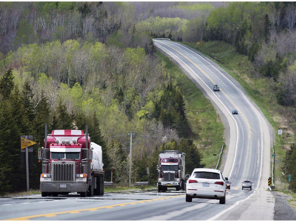 DanclaytonSLR's tweet image. Sound monitoring conditions with the approval of new highway! It&apos;s great to see that these things are being stipulated in Canada. Does road traffic noise disrupt your day? Reply with details. ow.ly/GNQJ50lUrwD #roadtrafficnoise #soundmonitoring #highways #noise #canada