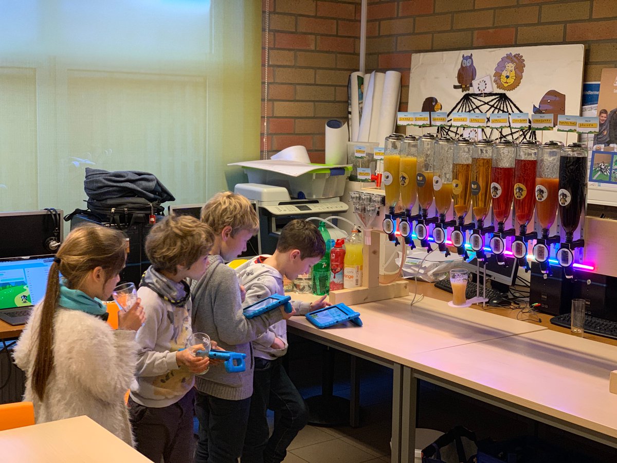 sweet_mustard's tweet photo. We have a new workshop, but this time it's different, it's for kids. The name is "code@school" and we have been working a long time to prepare a fun and interactive day to make kids aware of new technologies, the possibilities with them and wake up their interests. Stay tuned! https://t.co/T4ALEE9NiJ