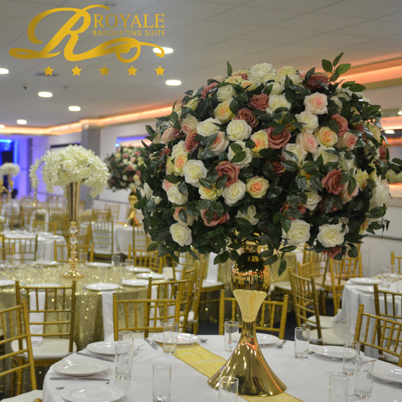 Royale_01's tweet photo. “Fresh, innovative ideas for your big day…”
Here at Royale Banqueting Suite we are inclined in turning your dreams into reality and we live by our vision "With you every step of the way". 

#weddings #themes #bespoke #venues #styling #uniqueness #personalization #party #glamour https://t.co/LEuH7n0rx1
