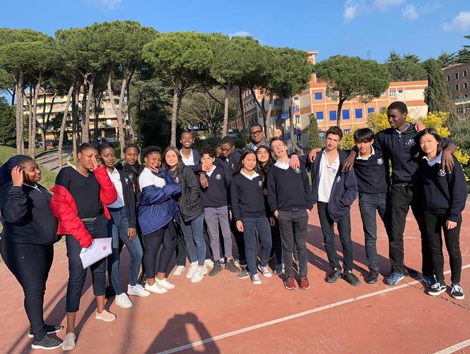 InstitutRome's tweet photo. [ ❤️ #echangesinternationaux]
Le passage des étudiantes espagnoles au lycée Saint-Dominique de Rome a été très apprécié ! A très vite ! 🇪🇸🇮🇹🇫🇷
Pour en savoir plus sur nos échanges internationaux :
👉 https://t.co/icARkvS56S https://t.co/ciA7uLeWY4