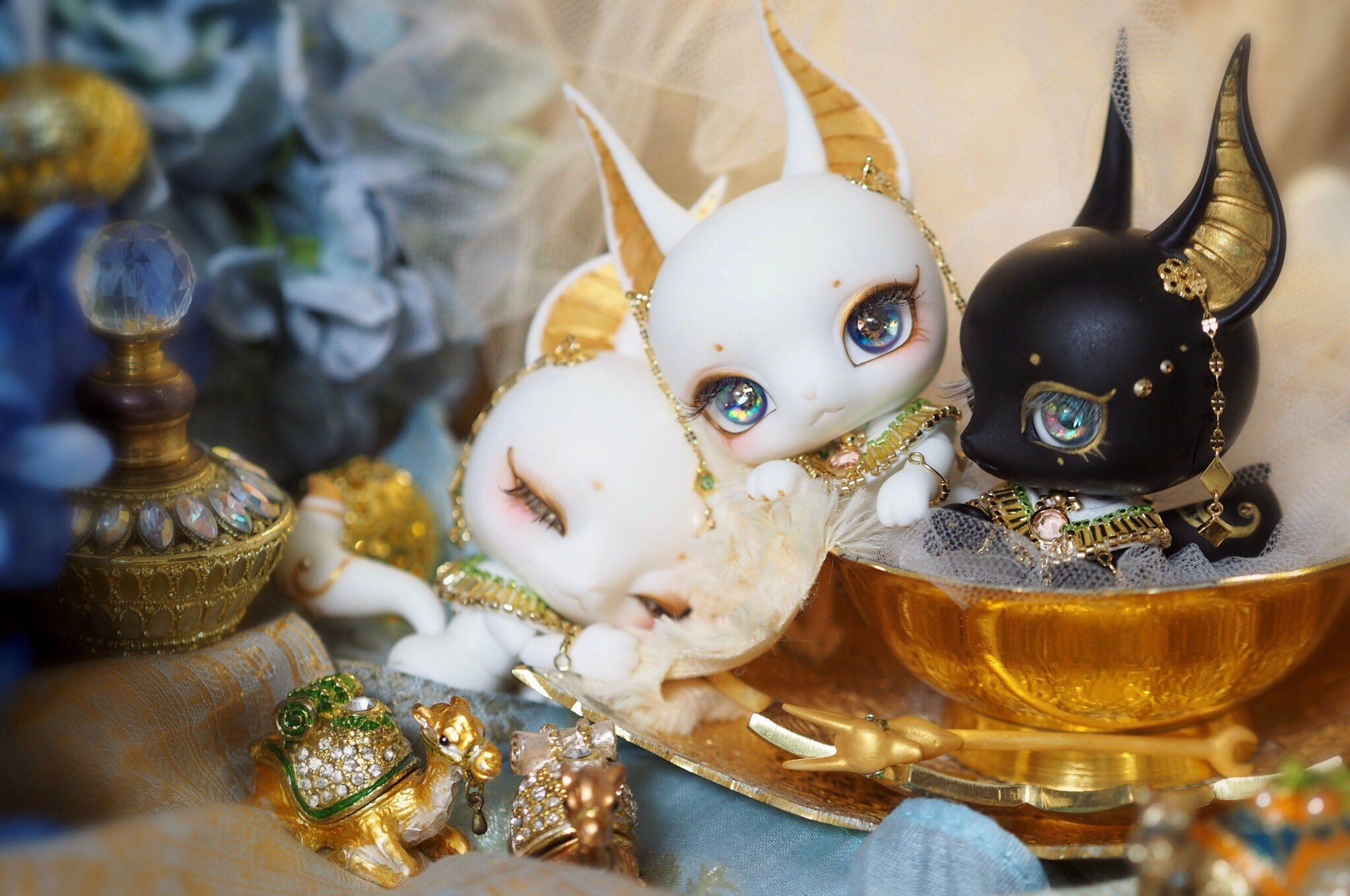 キコ 不在気味 本来アヌビス神は犬系なのだけど うちのアヌビスは完全に猫ぽいので 最近もう1匹届いたのでメイクしないと ドールで猫の日 T Co Hgvl9ougio Twitter