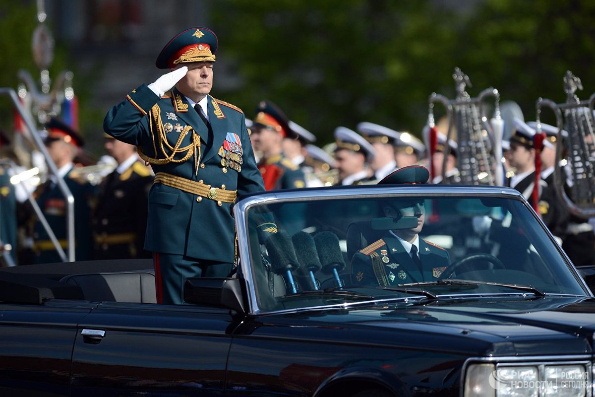 Командовать парадом какой. Салюков генерал армии 2021. Генерал армии Салюков на параде. Генерал сухопутных войск России Салюков.