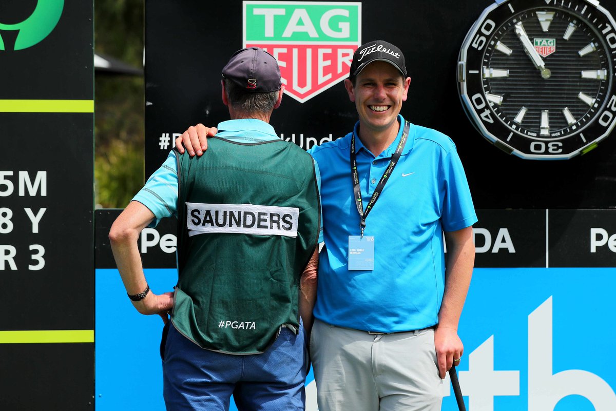 scOeeeS's tweet image. Amazing day last week at #WS6Perth for #BeatThePro
Cheers to Cory Crawford &amp;amp; @hendygolf the legend himself in the yellow shoes, for making me feel welcome in the middle of their 3rd round! 🤜🤛
@PGAofAustralia
