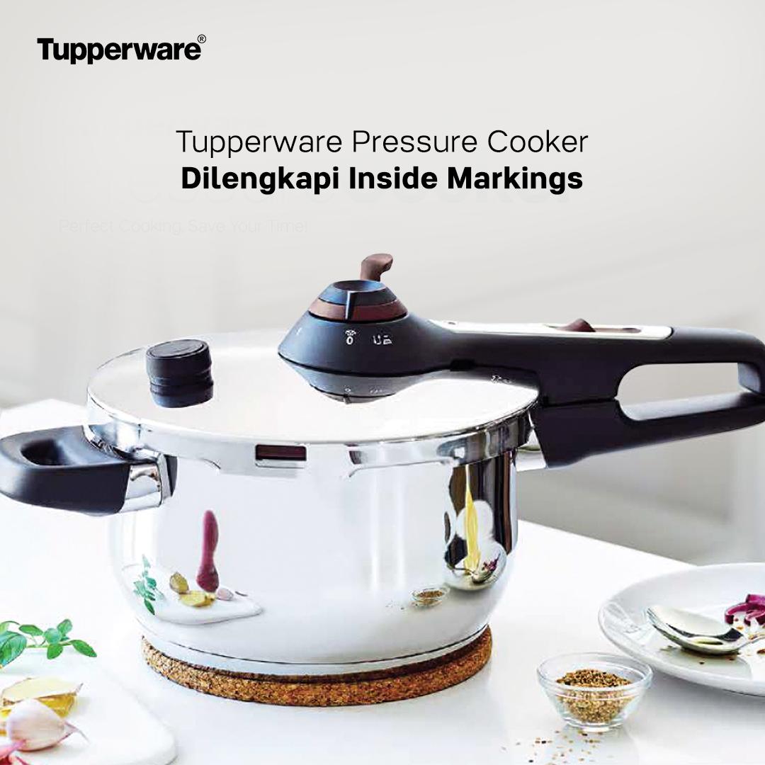 tupperwareID's tweet photo. Nggak perlu khawatir takaran air berlebih saat masak pakai #TupperwarePressureCooker, karena di bagian dalam wadah terdapat Inside Markings yang memudahkanmu saat menakar air.
Pesan segera untuk mulai #SmartCooking #PakeTupperware! >> https://t.co/tb3dhgJVsY https://t.co/0bTIkHrO4b