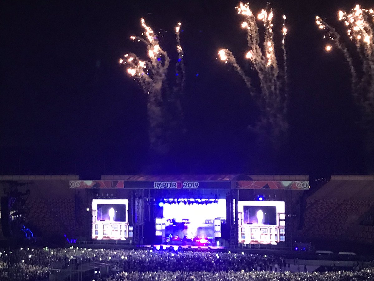 rae_ginez's tweet photo. Rapture 2019 https://t.co/HJnaD7GBng