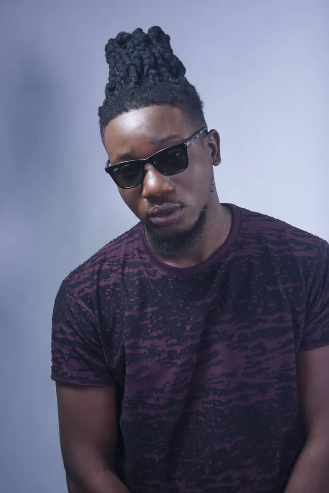 DemolaExpoze's tweet photo. Gabriel Udogu (born February 1992) is a Nigerian Singer and Songwriter better known as Gabriel songz or Gsongz
Birthname: Gabriel Udogu
Origin: Anambra state
Occupation: singer songwriter
Years active: 2016-present
Cc: @Stardom_Nigeria
#StardomNigeria
#MoreThanOneSound https://t.co/goCOCpIpVa