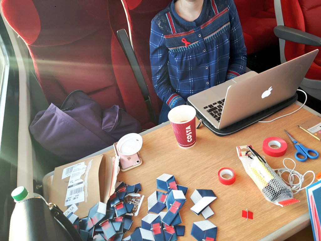 CarolineClaisse's tweet image. Work prep on the train Happy times 🤗 @abigail_durrant @SayHayDay @INTUIT_project #INTUIT_project