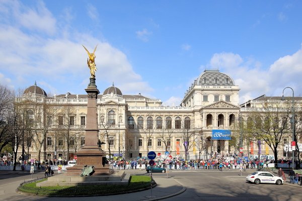 Arinax_Sc_Instr's tweet photo. The 32nd European Crystallography Meeting will be held in Vienna from August 18 to 23, 2019. Arinax will be present during the event! See us at booth N°6 🙂

picture author © Bwag/Wikimedia https://t.co/C2E16r9BdB