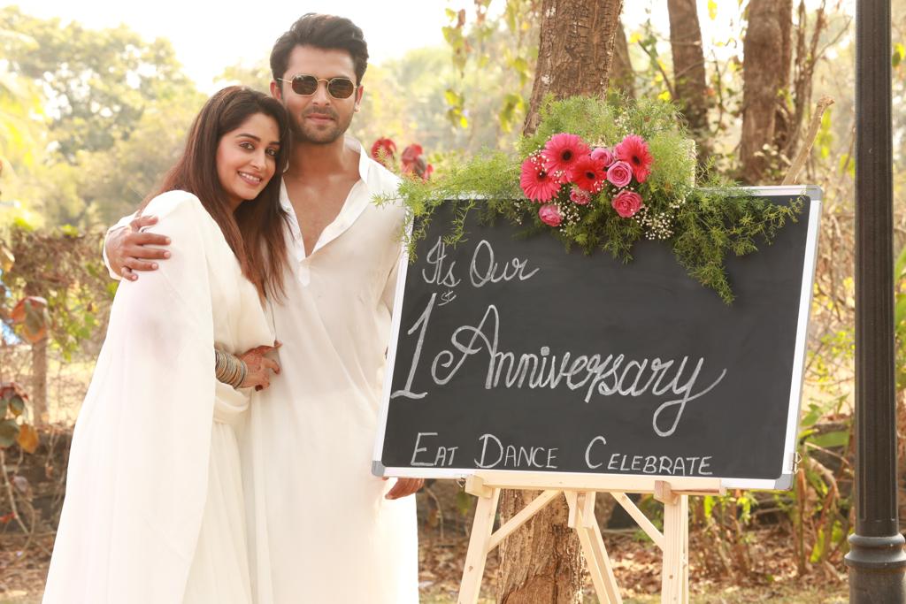 ms_dipika's tweet photo. Yesssss its been a year of the most precious day of my life... of being Mrs Dipika Kakar Ibrahim.... and my world has bloomed with love ever since❤❤❤ !!! Be Ready Guys The Celebration beginssssss!!!!! https://t.co/4BzCZeMvo5