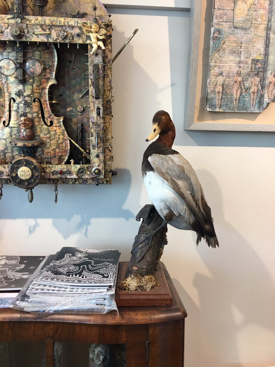 daisystrang's tweet photo. We’ve got an exciting away day ahead of us for #artsandhealth for @WhitworthArt and @McrMuseum. Thanks for having us @eggwirtz https://t.co/wzS2d6YRKe
