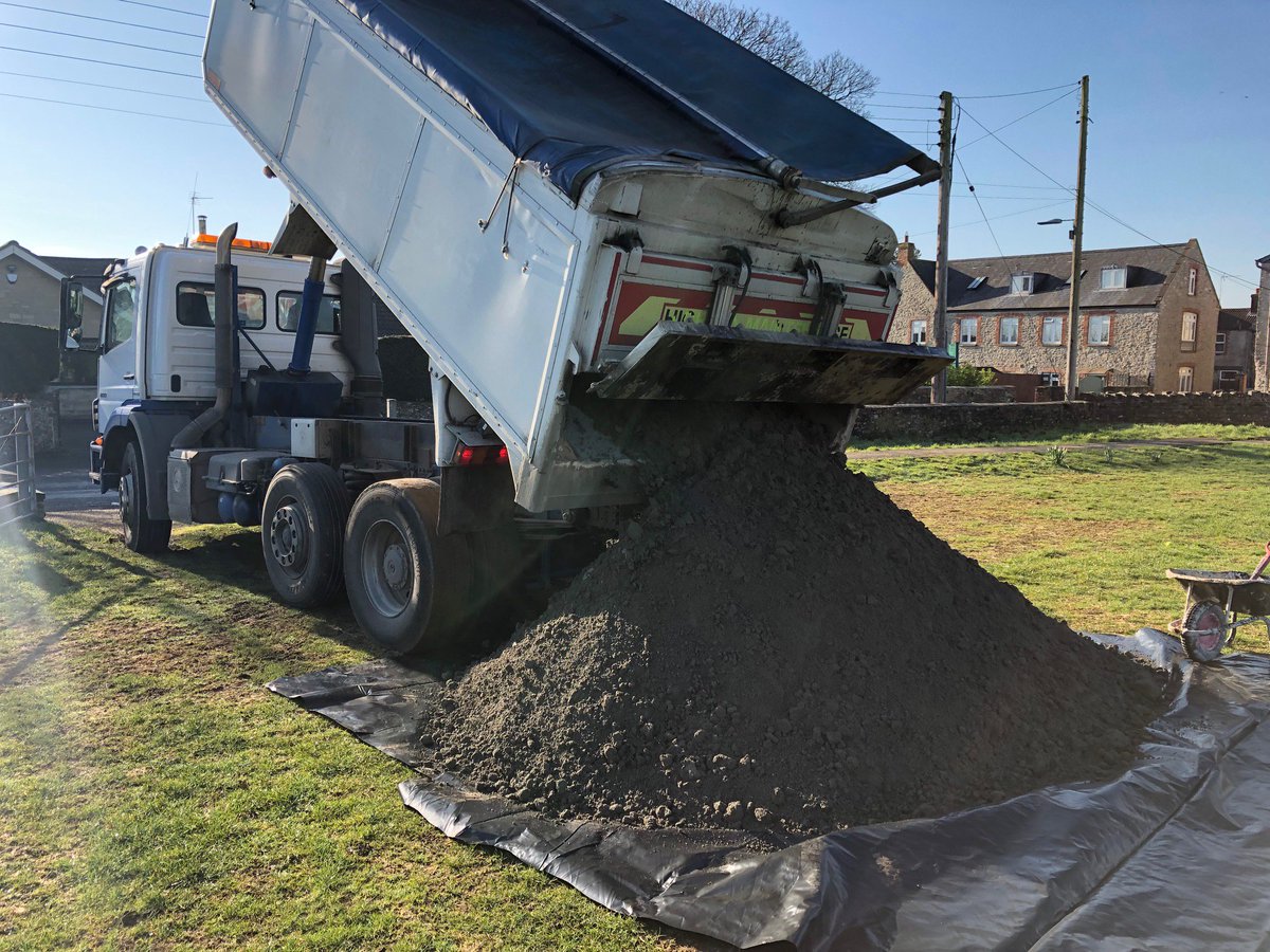 FloorScreedCo's tweet photo. The Evercreech charity screed went without a hitch! A big thank you to Peter Bryant at @SMorrisLtd for donating the materials needed for the day. #Readymixed #Charityscreed #Sandandcement #Screeding https://t.co/4oCZNPbrez