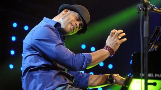 MusicInHavana's tweet photo. @Rober_Fonseca- tonight at 11:00pm - La Zorra y el Cuervo #Vedado #Havana #CubanMusic #CubaJazz- https://t.co/x5bwi1Ean8 https://t.co/4rbbJLAzVl