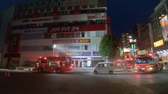 火事 埼玉県蕨市塚越１丁目 京浜東北線蕨駅東口のビルで起きた大きな火災 ようやく鎮火するも通行止め まとめダネ