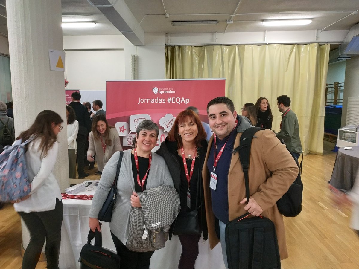 AntAsensioo's tweet photo. #EQAp #escuelasqueaprenden #formandonosparaelfuturo
Empujando hacia el cambio. El colegio San Agustín entre los asistentes a las jornadas de educación "Escuelas que aprenden", organizadas por la fundación Trilema. https://t.co/2wlxNLXqtk